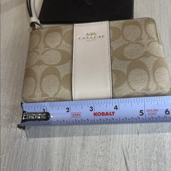 Coach Beige and Cream Wristlet - Picture 8 of 9